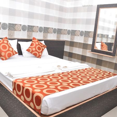 Addhuri Comforts Inn Mysore Exterior photo